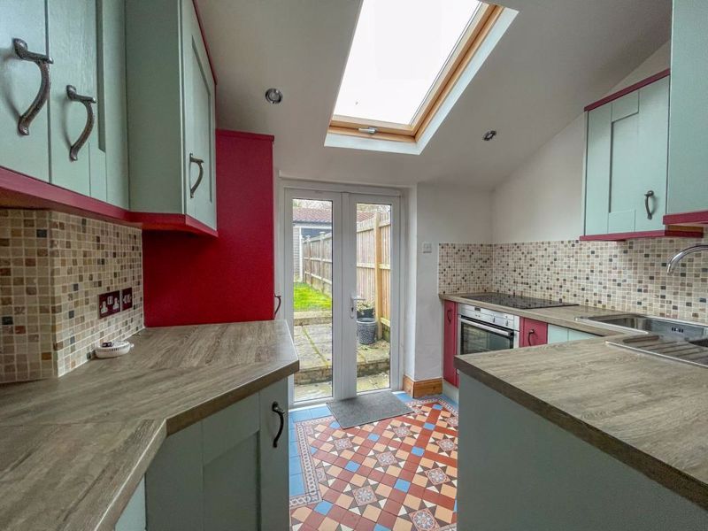 2 bed terraced house for sale in Wellhead Road, Totternhoe, Dunstable LU6, £300,000