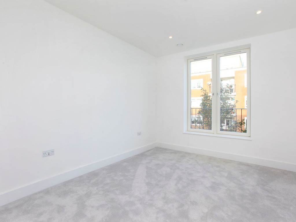 New home, 2 bed flat for sale in Thornton House, Thornton Road, Balham, London SW12, £600,000