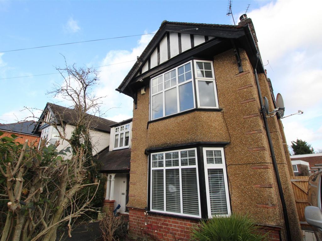 Property to rent in Hutton Road, Shenfield, Brentwood CM15, £1,300 pcm
