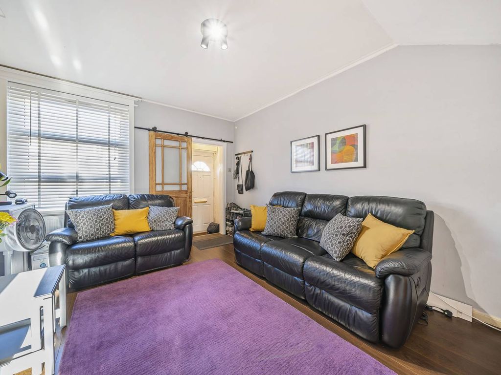 2 bed terraced house for sale in Newlands Road, Norbury, London SW16, £400,000