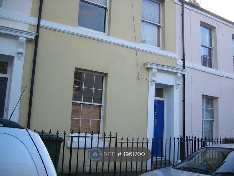 5 bed terraced house to rent in Beaumont Place, Plymouth PL4, £524 pcm