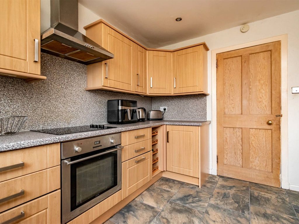 3 bed flat for sale in The Crescent, Gowkshill, Gorebridge EH23, £140,000