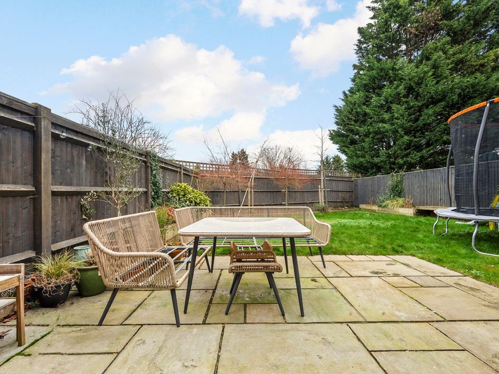 3 bed semi-detached house for sale in Hersham Road, Hersham KT12, £775,000