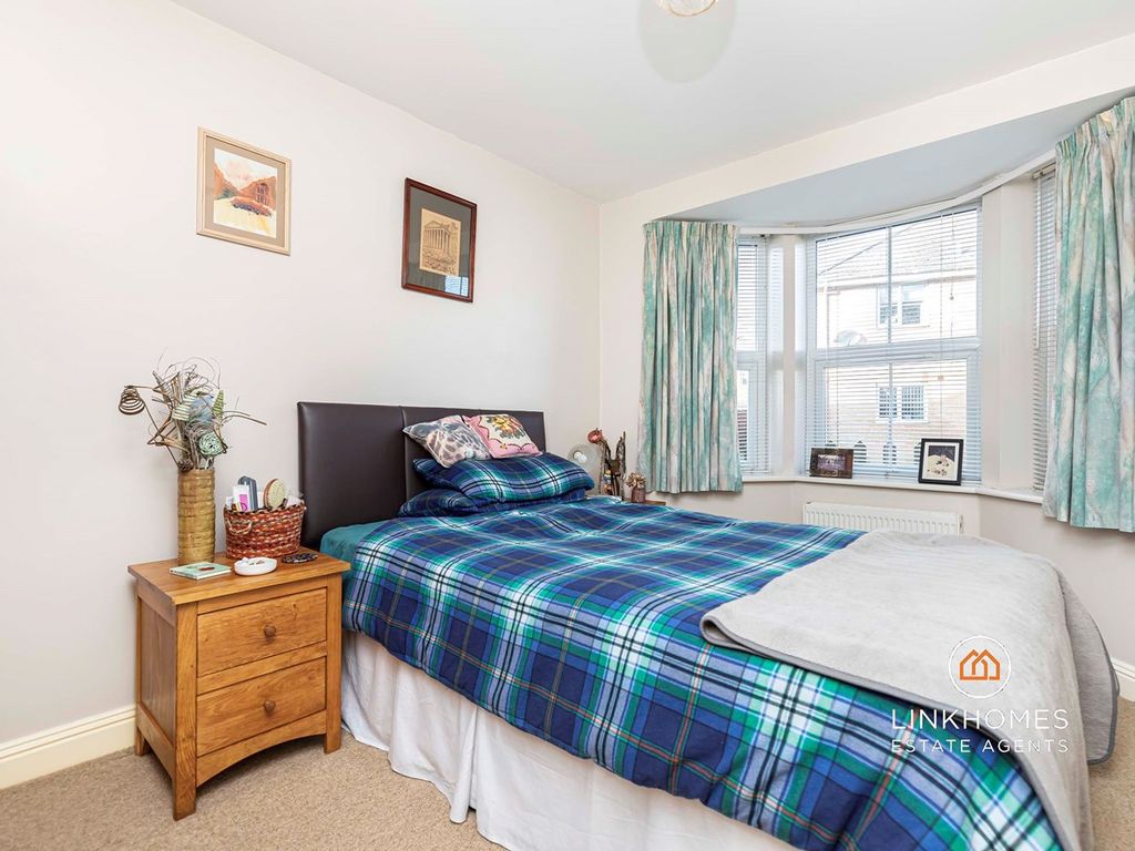 2 bed flat for sale in Northcote Road, Bournemouth BH1, £175,000