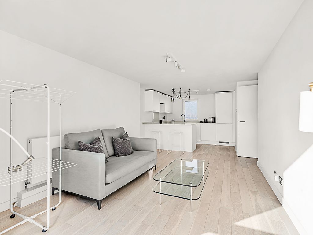 2 bed flat to rent in Flat, Kilmuir House, Ebury Street, London SW1W, £4,000 pcm