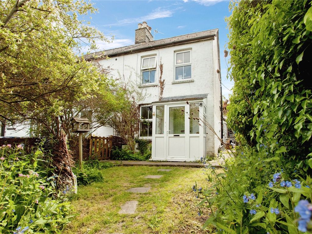 2 bed detached house for sale in Tunwells Lane, Great Shelford, Cambridge, Cambridgeshire CB22, £400,000