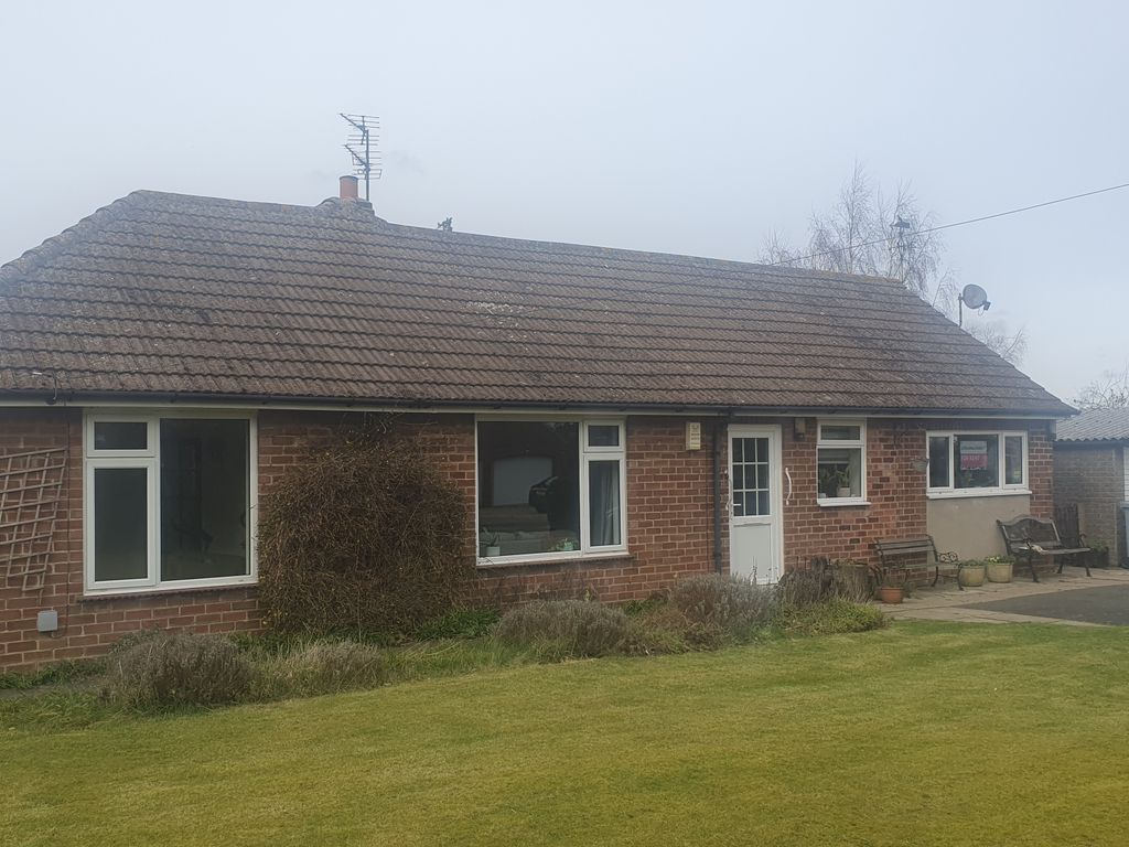 2 bed bungalow to rent in Alverton, Nottingham NG13, £950 pcm