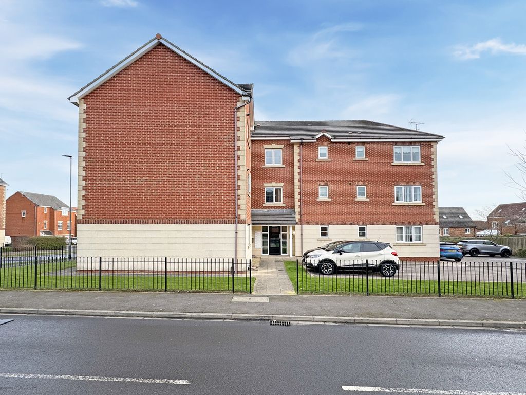 2 bed flat for sale in Meadowsweet Road, Hartlepool TS26, £79,950