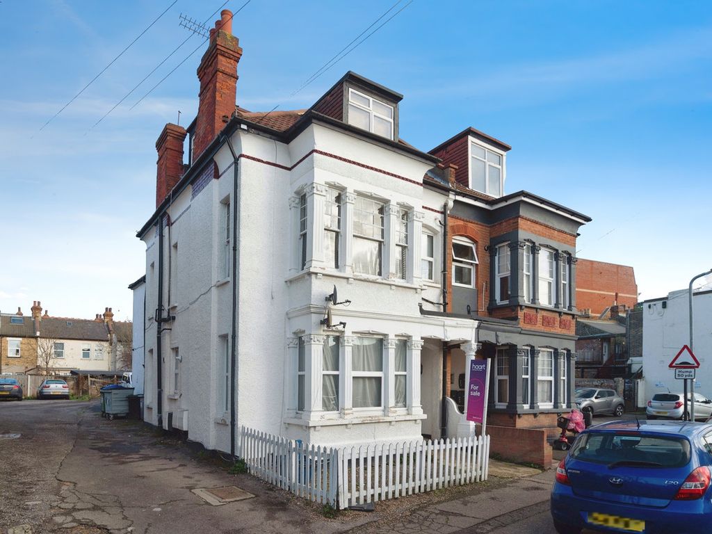 1 bed maisonette for sale in Ditton Court Road, Westcliff-On-Sea SS0, £170,000