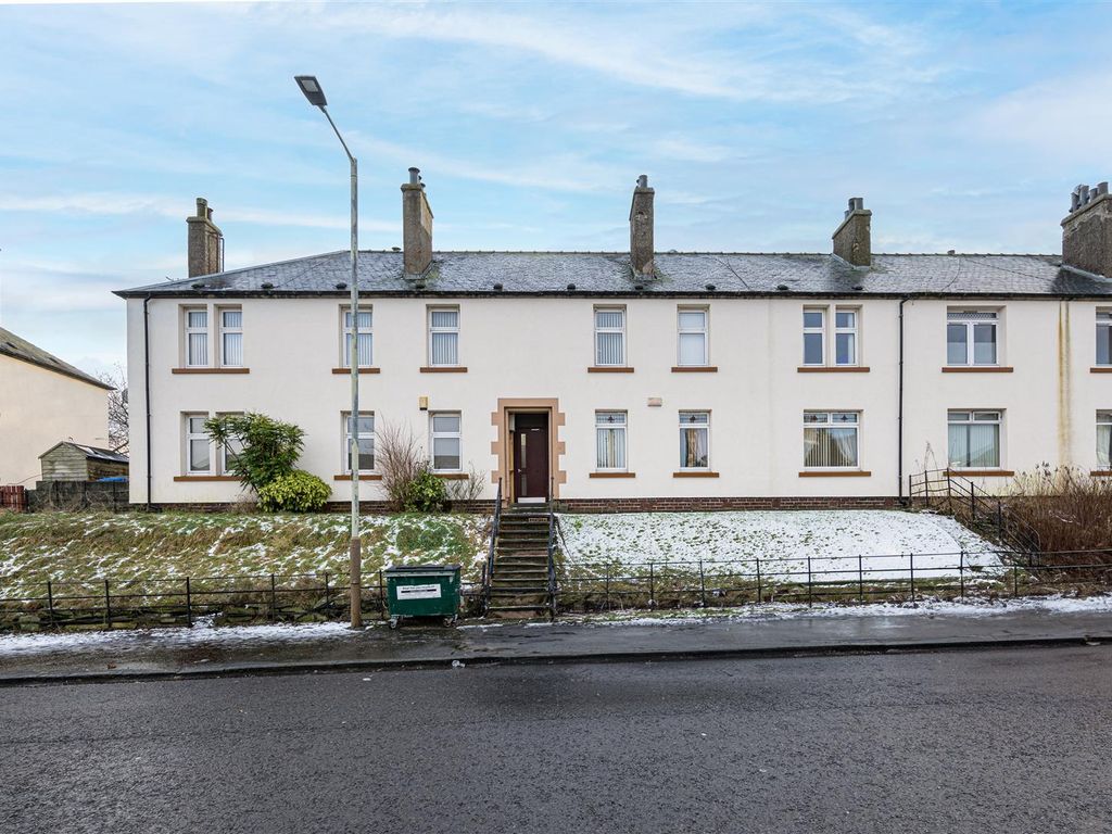 3 bed flat for sale in Barnes Avenue, Dundee DD4, £110,000