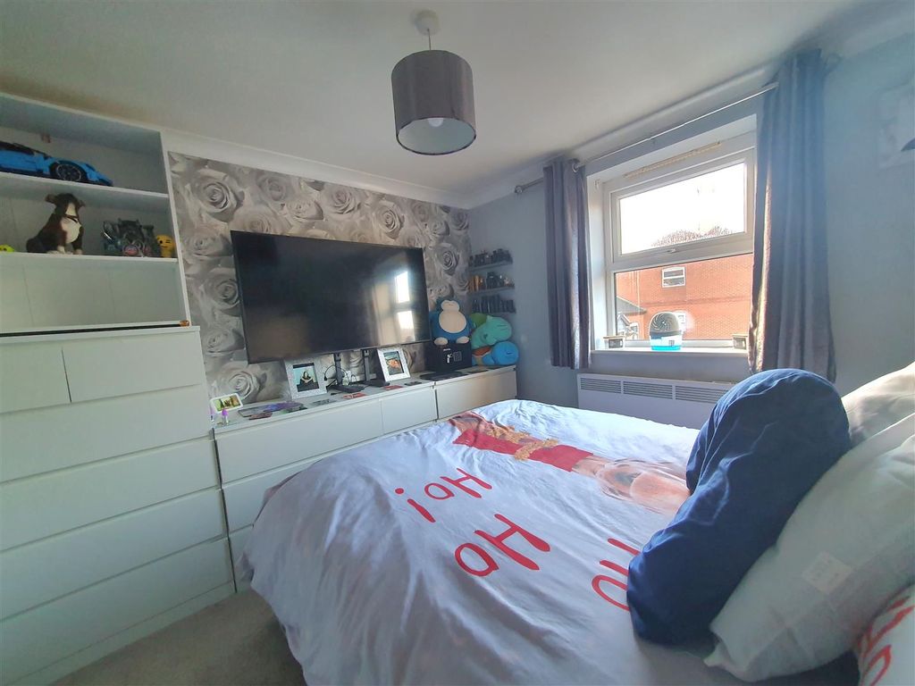 1 bed flat for sale in Trinity Court, Hinckley LE10, £99,995