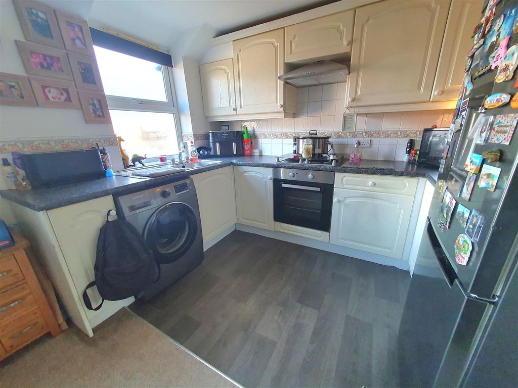1 bed flat for sale in Trinity Court, Hinckley LE10, £99,995