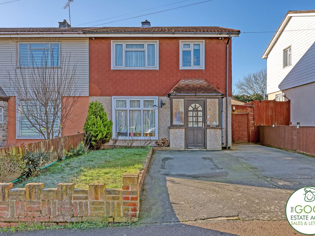 3 bed semi-detached house for sale in Barfields, Loughton IG10, £425,000