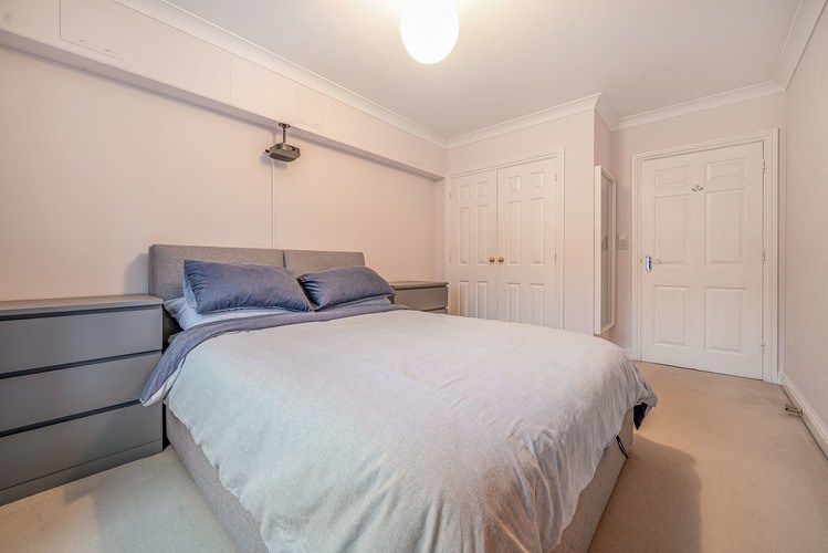 1 bed flat for sale in Ashdene Gardens, Reading, Berkshire RG30, £95,000