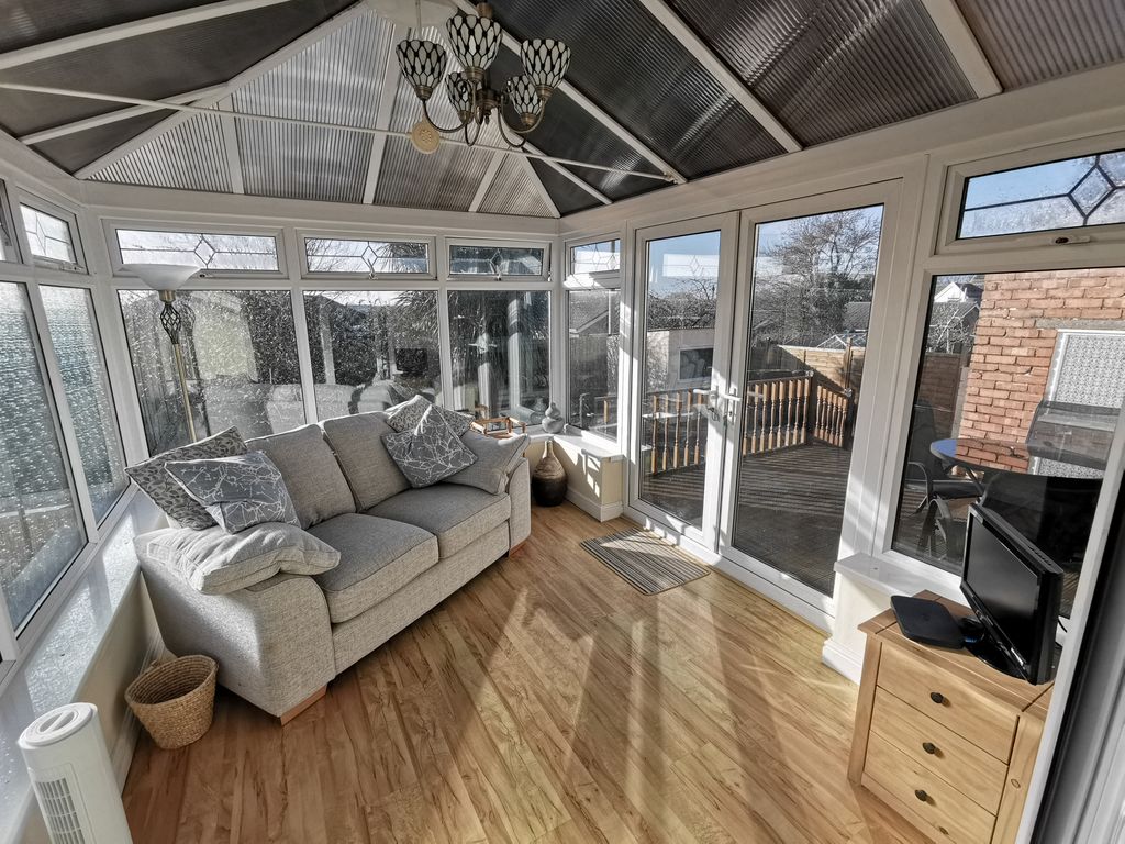 2 bed detached bungalow for sale in South View, Bridgend CF33, £225,000