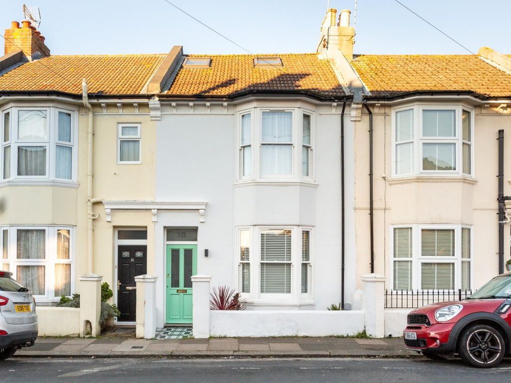 3 bed property for sale in Belfast Street, Hove BN3, £850,000
