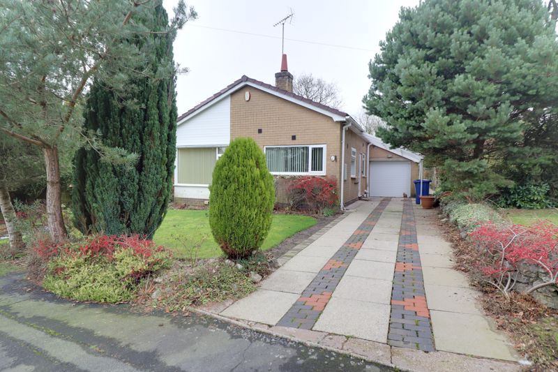 3 bed bungalow for sale in Eden Grove, Loggerheads, Market Drayton TF9, £329,000