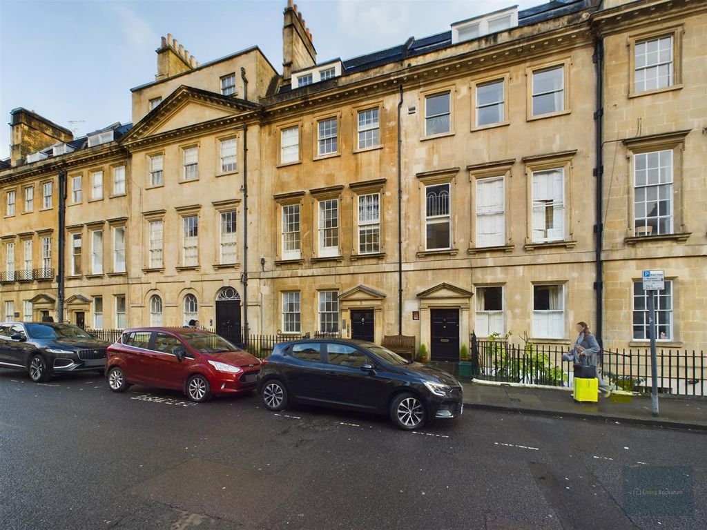 1 bed flat for sale in Alfred Street, Bath BA1, £180,000