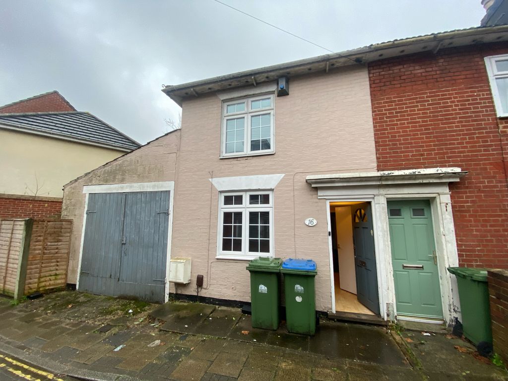2 bed property to rent in Lyon Street, Southampton SO14, £1,250 pcm