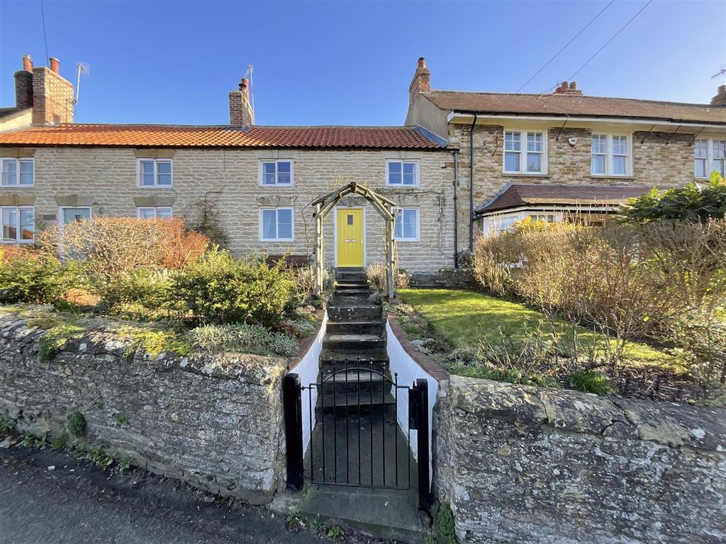 3 bed cottage for sale in Castlegate, East Ayton, Scarborough YO13, £300,000