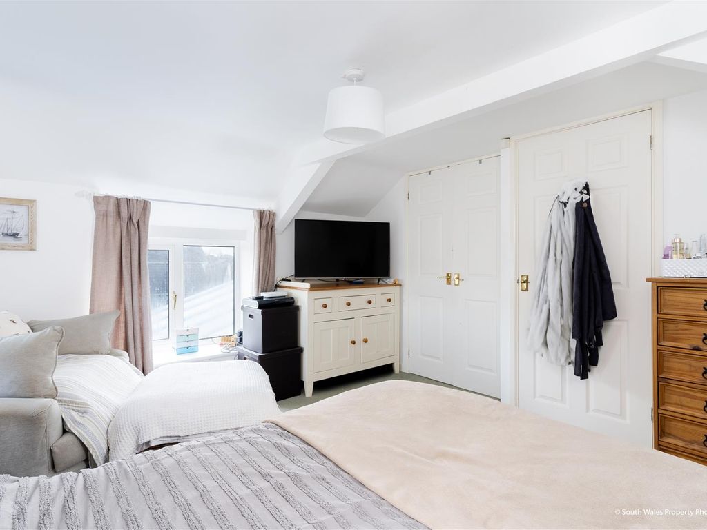4 bed cottage for sale in St. Brides Major, Bridgend CF32, £650,000