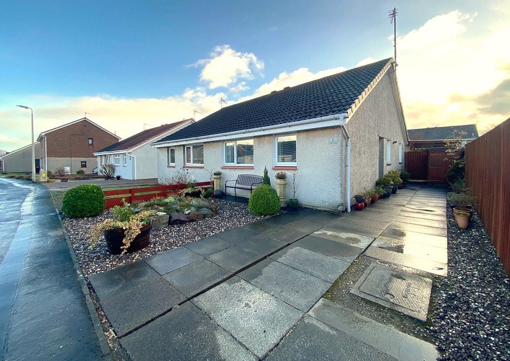 2 bed semi-detached bungalow for sale in Mcbain Place, Kinross KY13, £194,500
