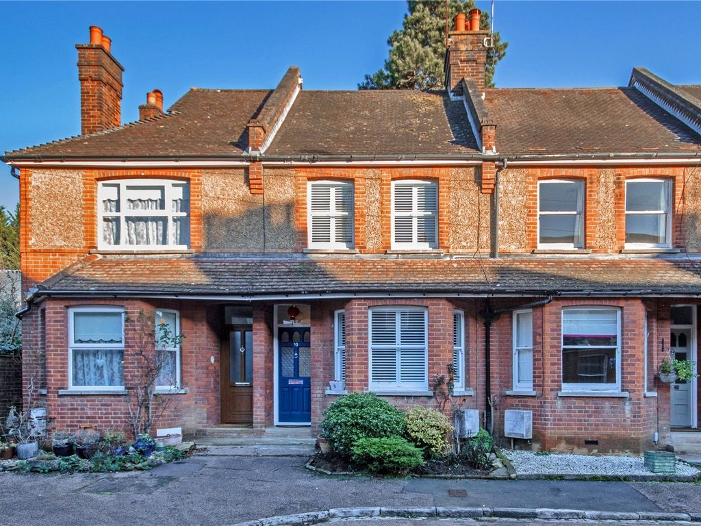 3 bed terraced house for sale in St. Botolphs Avenue, Sevenoaks, Kent TN13, £675,000