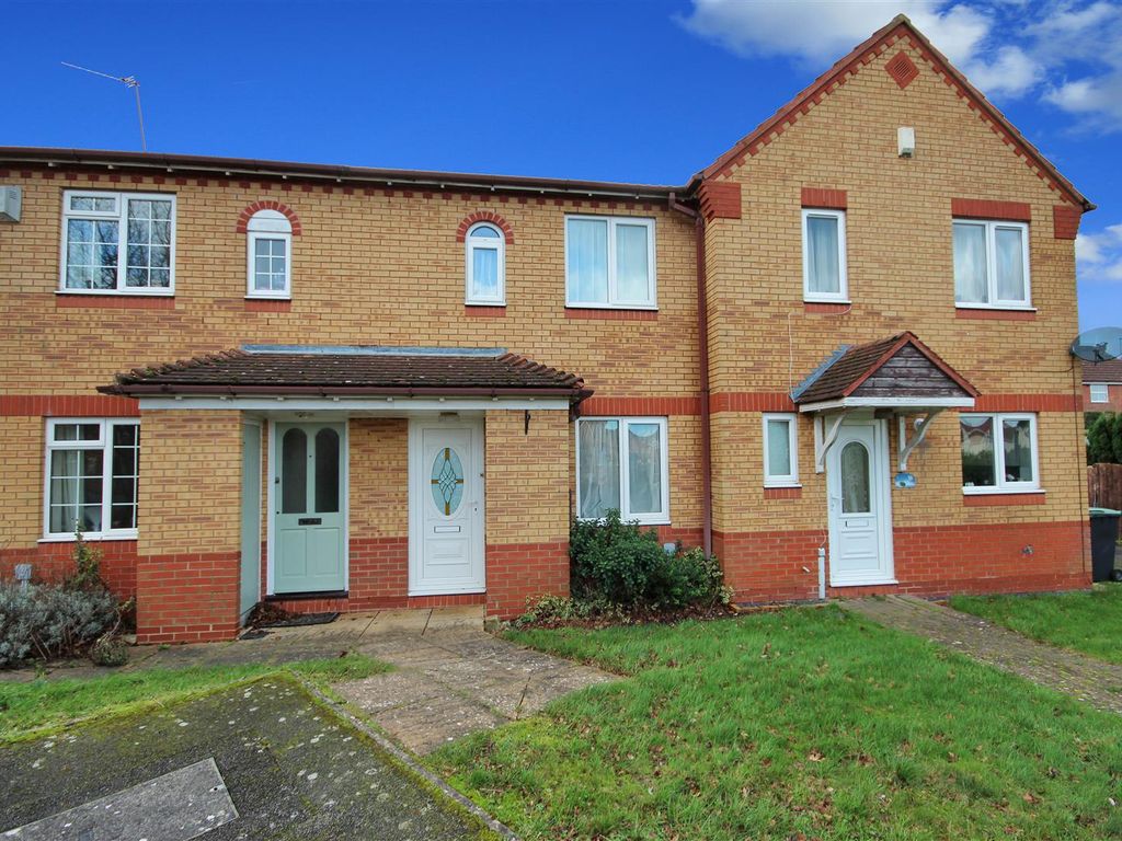 2 bed terraced house for sale in Foxglove Close, Rushden NN10, £199,995