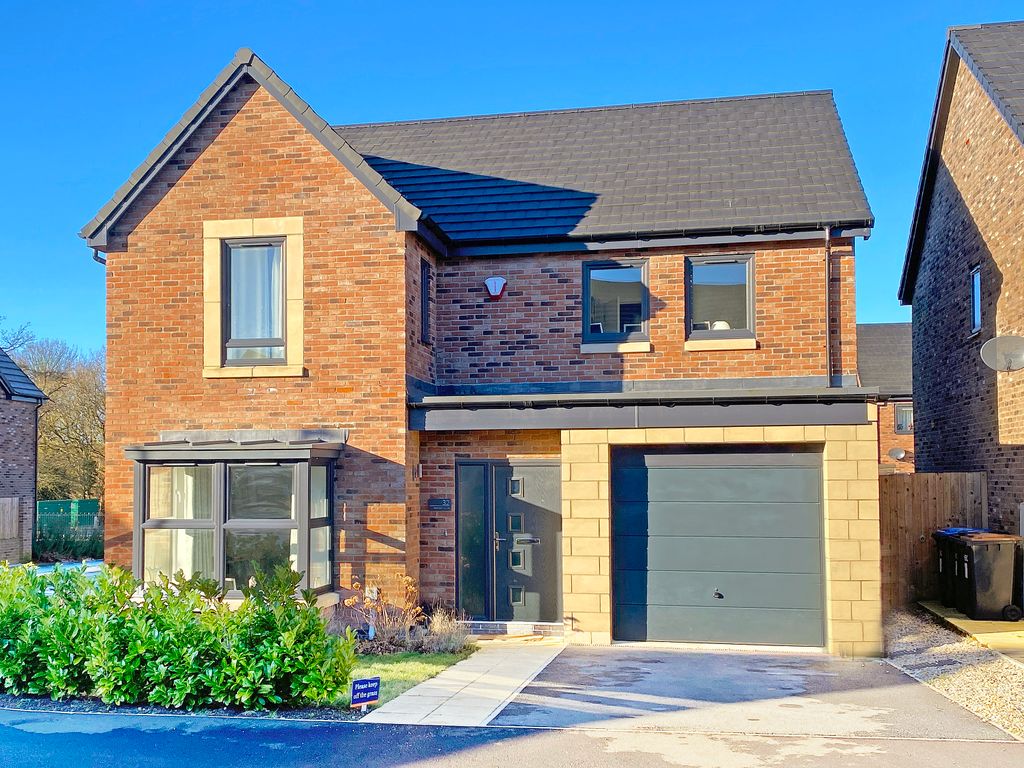 4 bed detached house for sale in Whinney Close, Harrogate HG2, £639,950