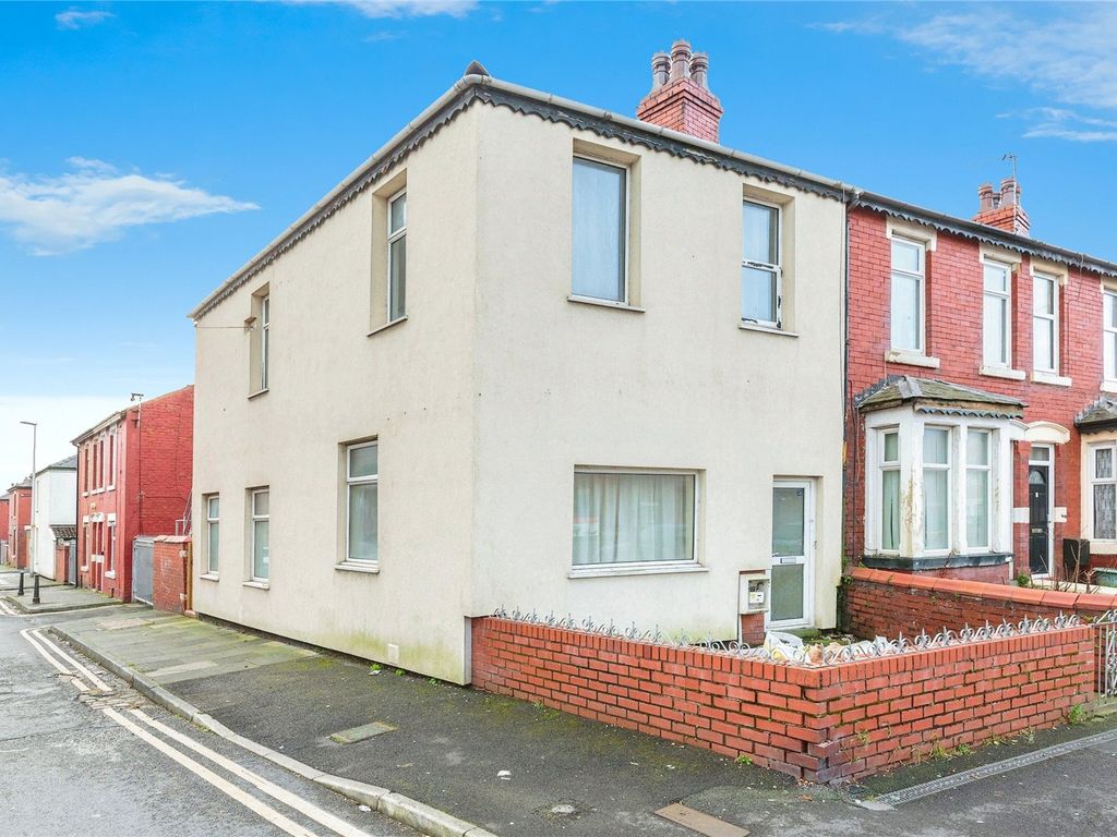 1 bed flat for sale in Talbot Road, Blackpool, Lancashire FY3, £55,000