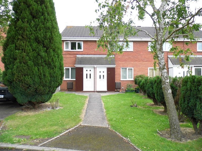 2 bed flat to rent in Crewe, Cheshire CW1, £695 pcm