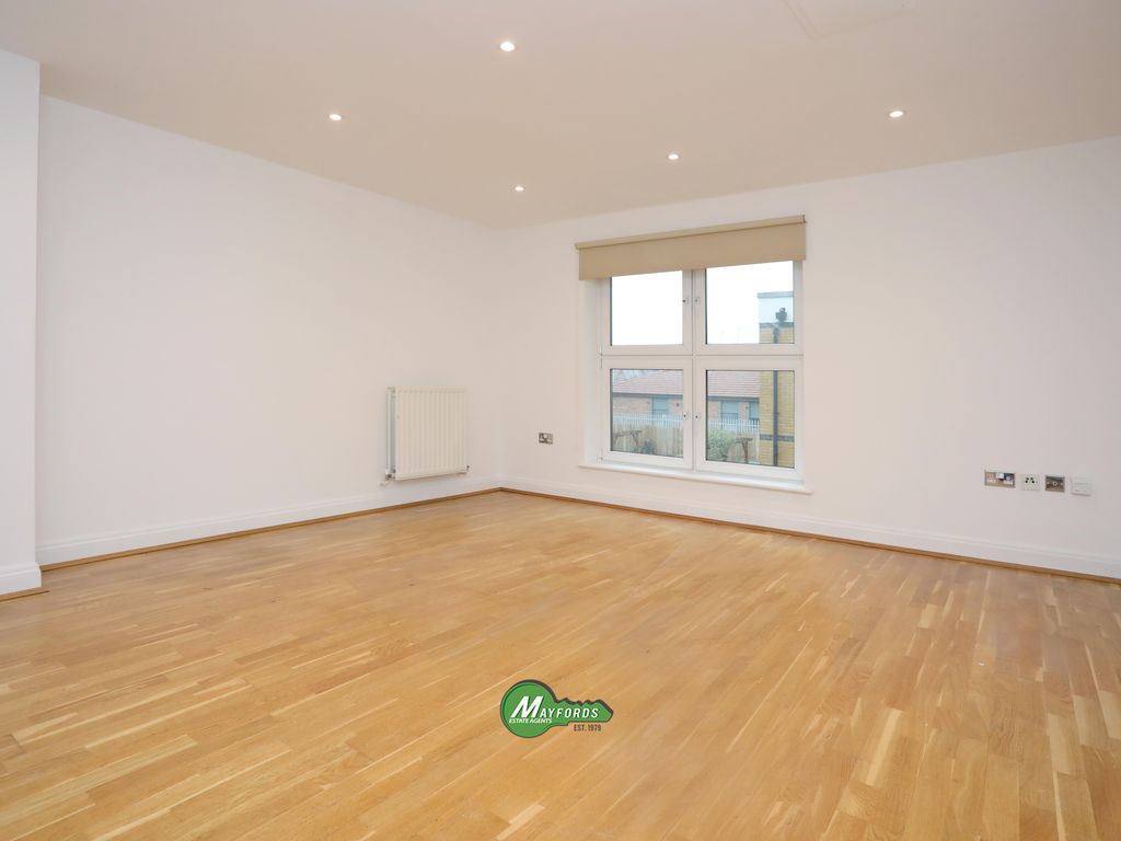 2 bed flat to rent in Pembroke House, 71, Kings Avenue, London, London SW4, £2,700 pcm