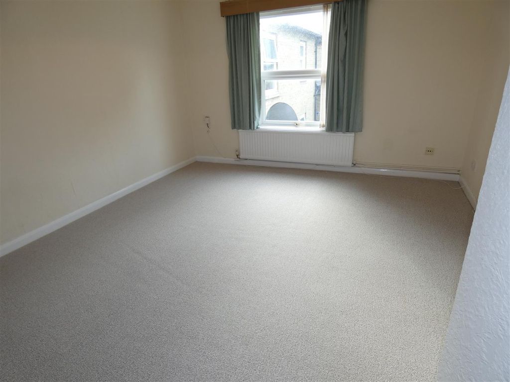1 bed flat to rent in St. Bedes Crescent, Cherry Hinton, Cambridge CB1, £1,100 pcm