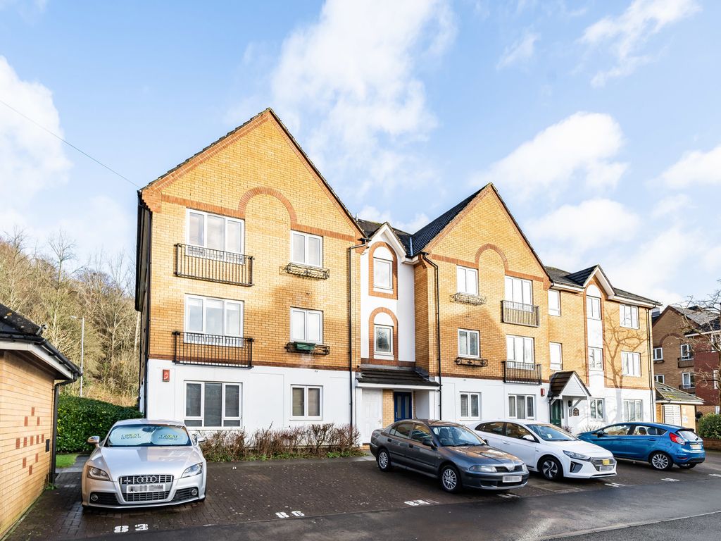 2 bed flat for sale in Butlers Close, St George, Bristol BS5, £210,000