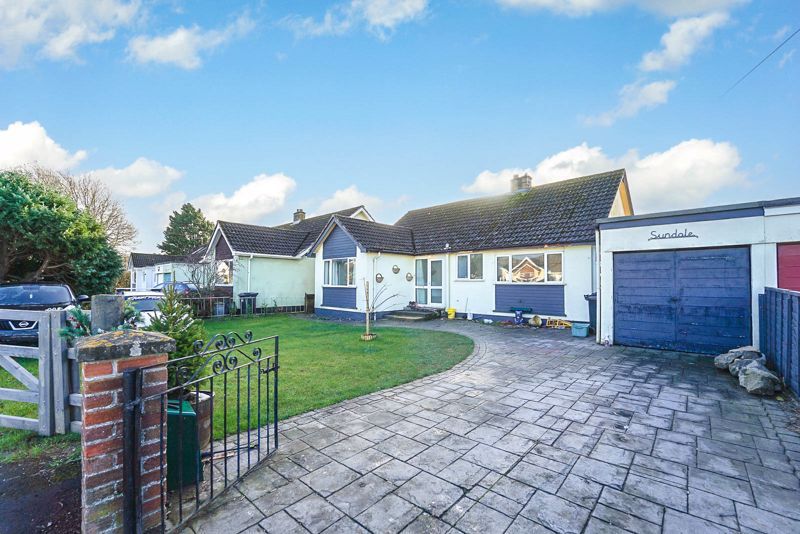 3 bed detached bungalow for sale in Notting Hill Way, Lower Weare, Axbridge BS26, £415,000