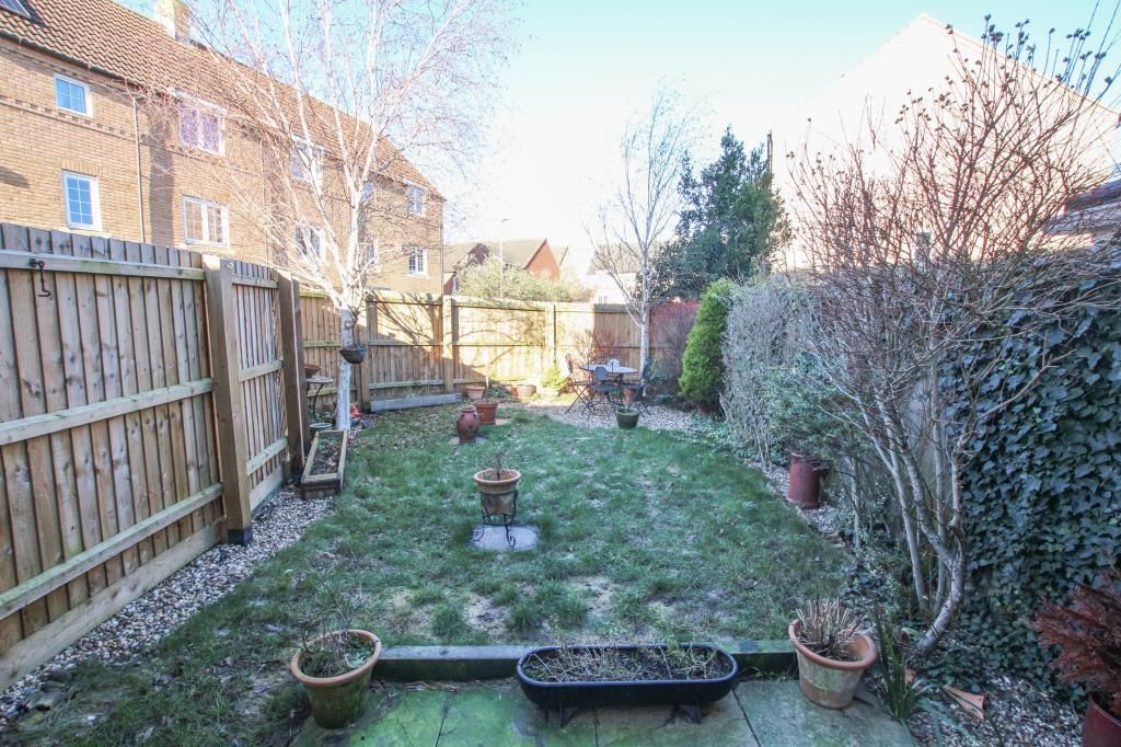 3 bed town house for sale in Kings Avenue, Ely CB7, £335,000