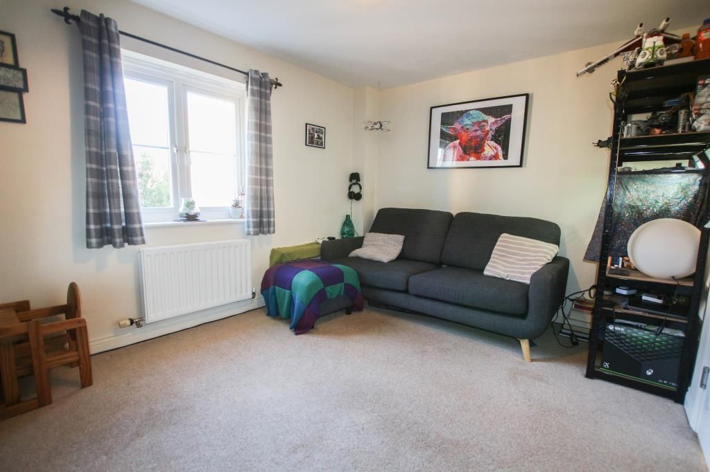 3 bed town house for sale in Kings Avenue, Ely CB7, £335,000