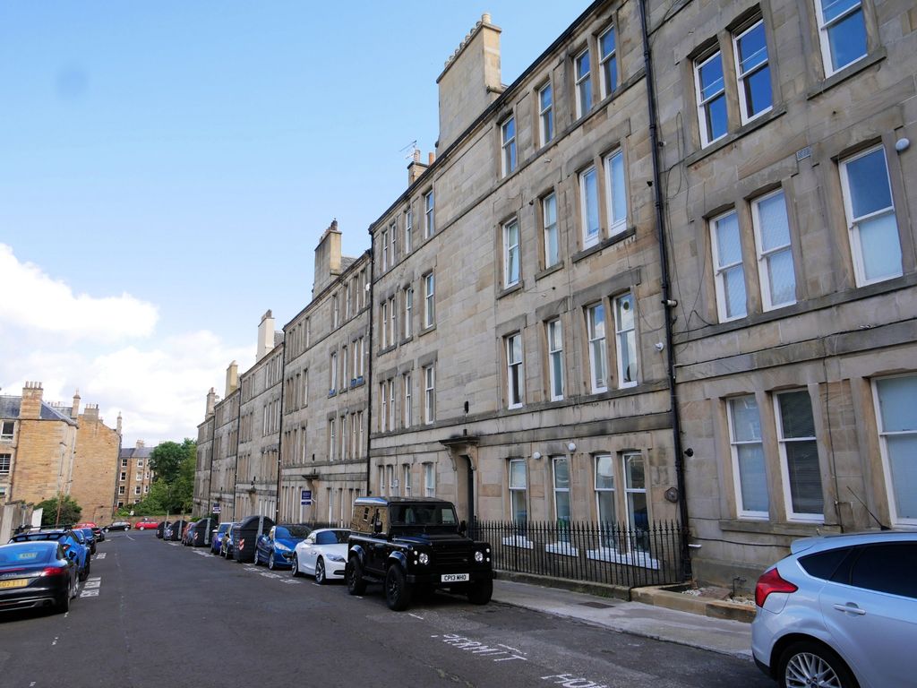 1 bed flat to rent in Comely Bank Row, Comely Bank, Edinburgh EH4, £1,100 pcm