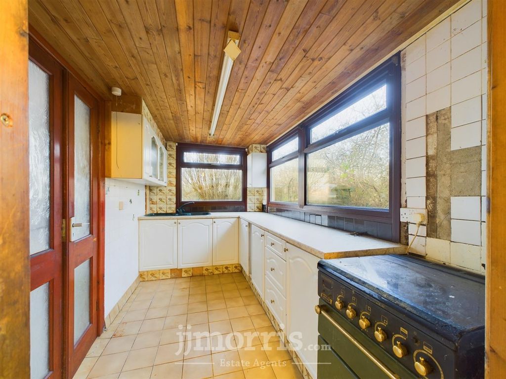 3 bed detached bungalow for sale in Brynhoffnant, Llandysul SA44, £150,000