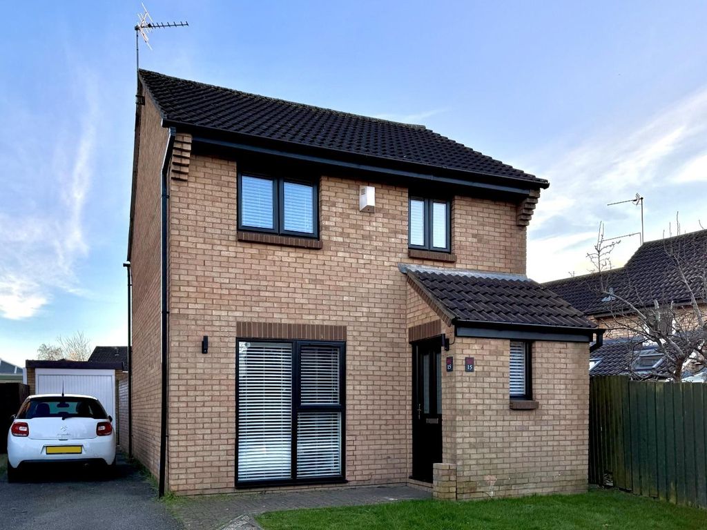 3 bed detached house for sale in Kestrel Way, Penarth CF64, £430,000