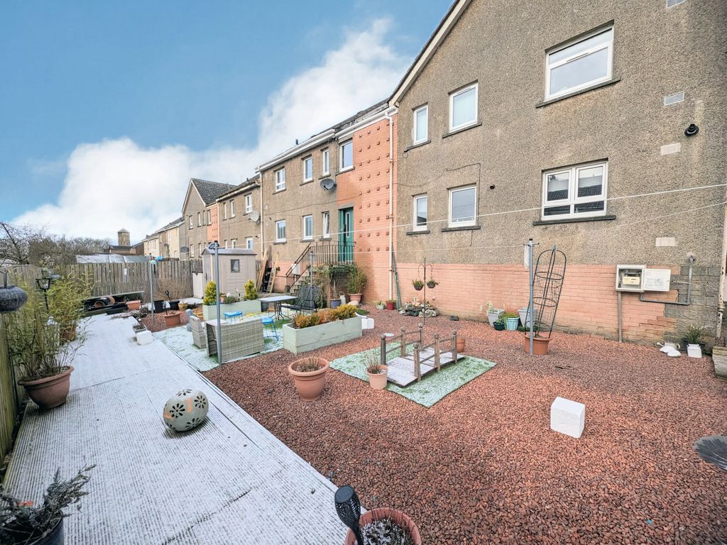 1 bed flat for sale in Johnston Street, Airdrie ML6, £60,000
