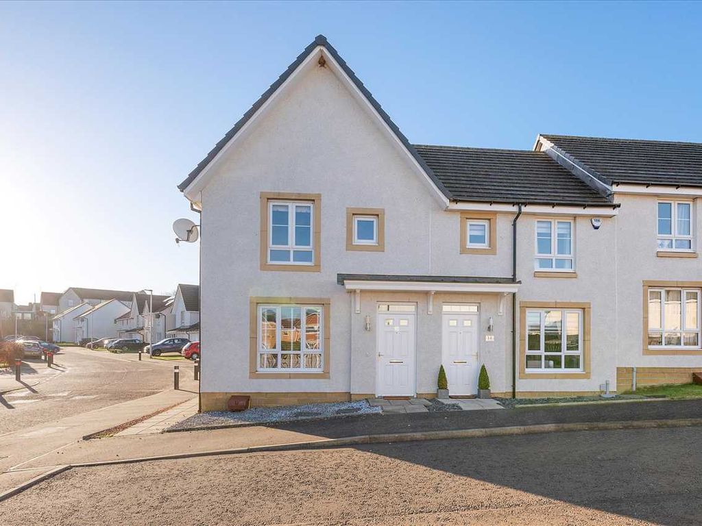 3 bed end terrace house for sale in Lendrick Drive, Maddiston, Falkirk FK2, £184,000