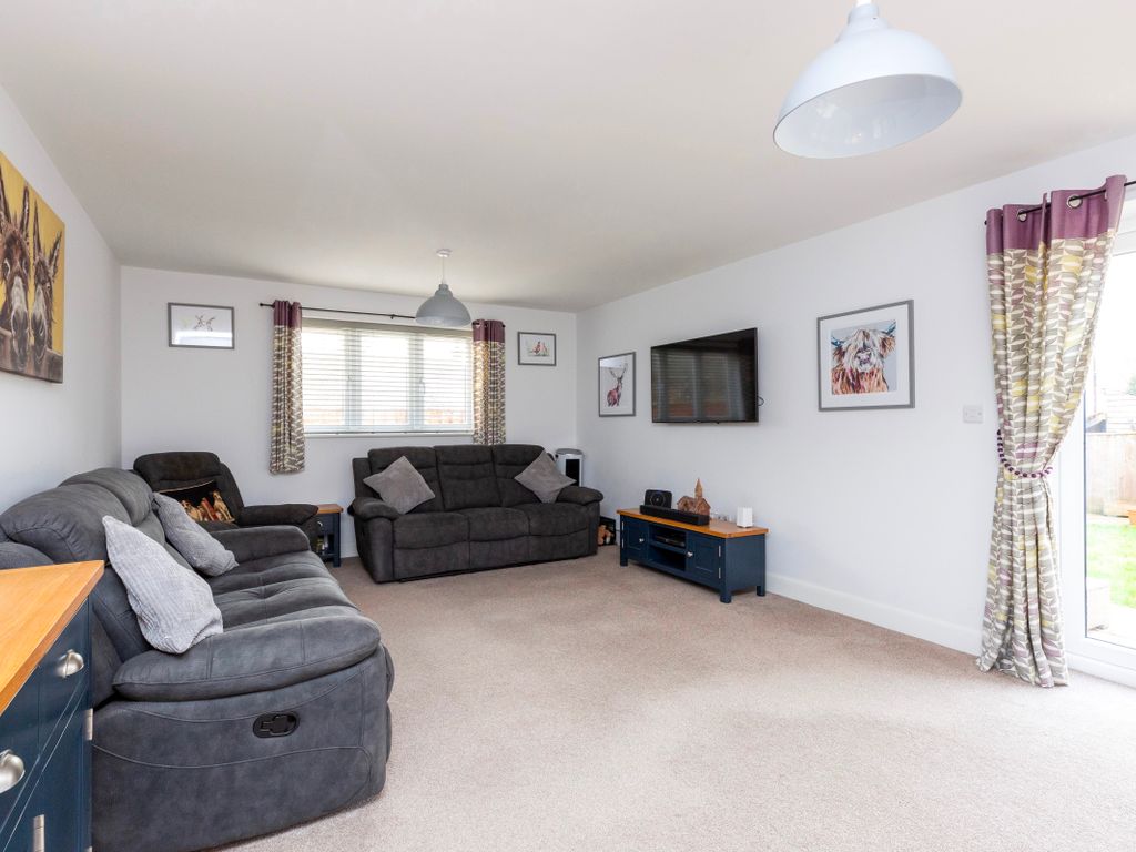 3 bed detached house for sale in Maycroft, Bourton, Gillingham SP8, £500,000