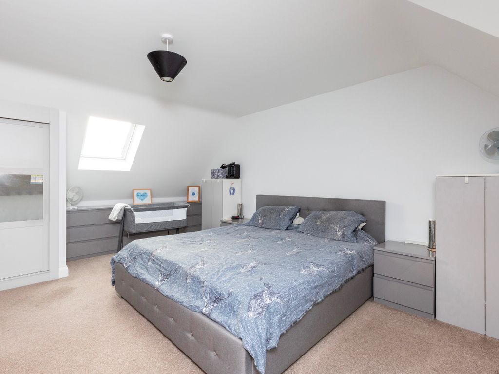 3 bed detached house for sale in Maycroft, Bourton, Gillingham SP8, £500,000