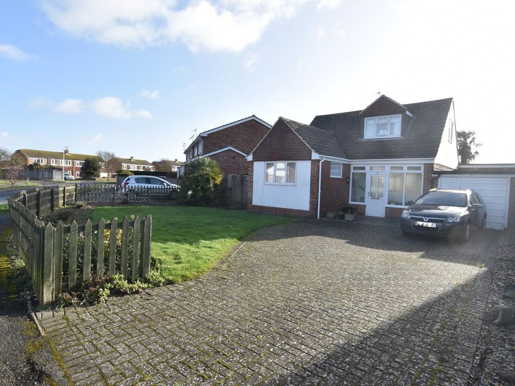 3 bed property for sale in Shepherds Walk, Hythe CT21, £400,000