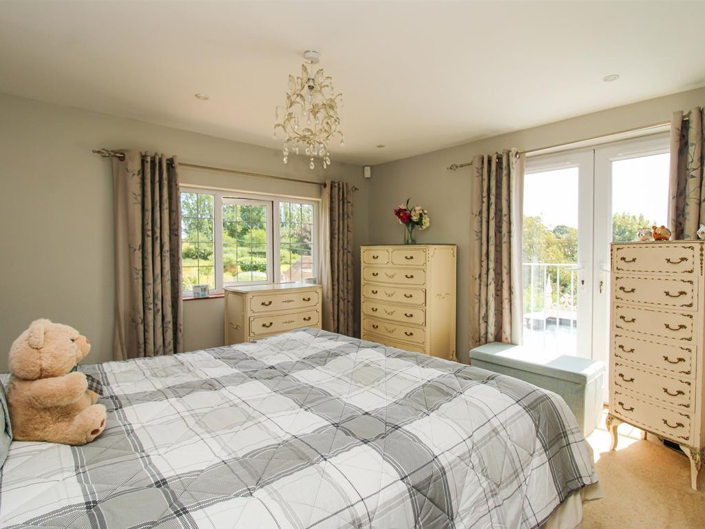 3 bed semi-detached house for sale in Broad Street Green, Hooe, Battle TN33, £595,000