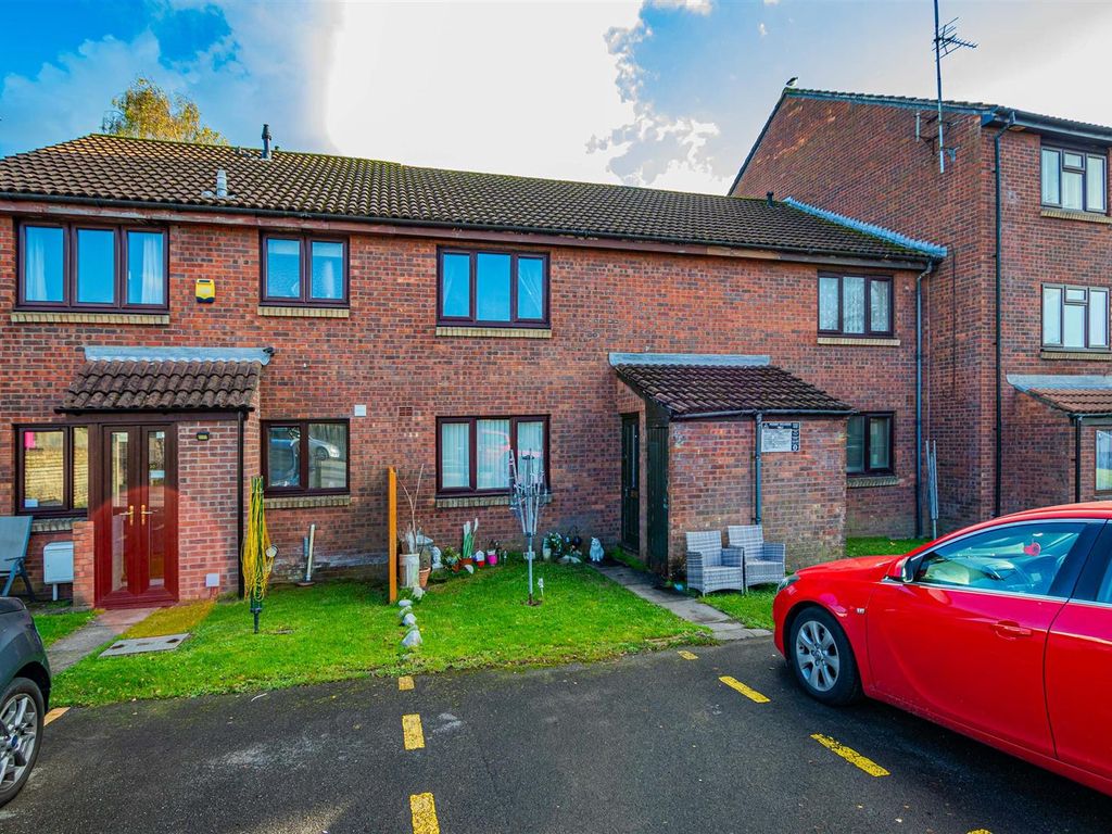1 bed maisonette for sale in Oxwich Close, Fairwater, Cardiff CF5, £120,000