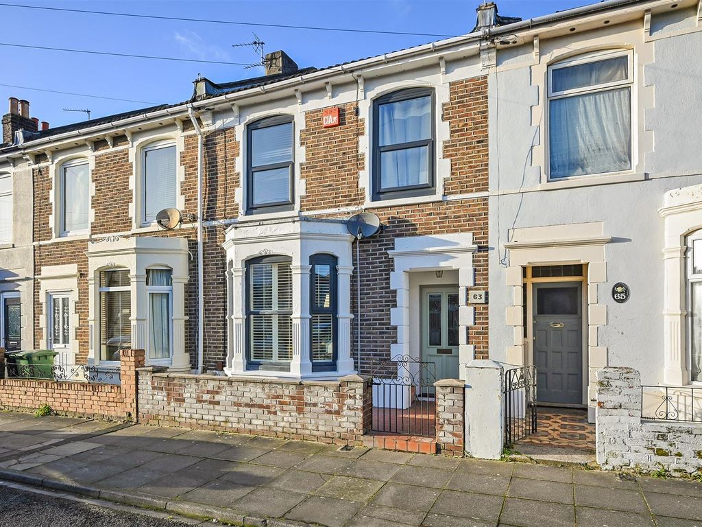 3 bed property for sale in Bonchurch Road, Southsea PO4, £320,000