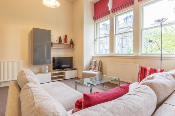 2 bed flat to rent in Mill Lane, Edinburgh EH6, £1,500 pcm