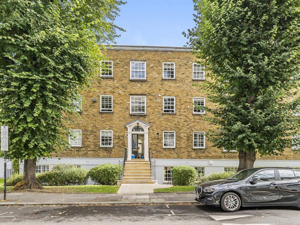 2 bed flat for sale in Compton Road, London N1, £750,000